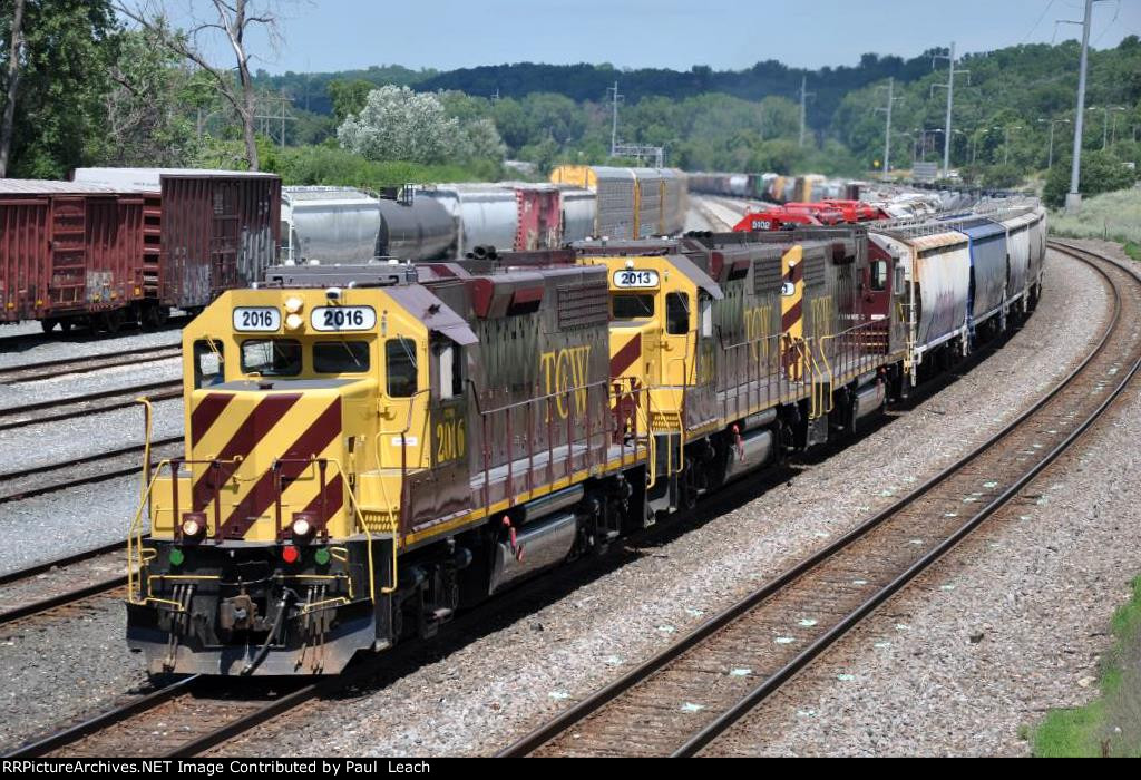 Eastbound turn cruises past Oakland